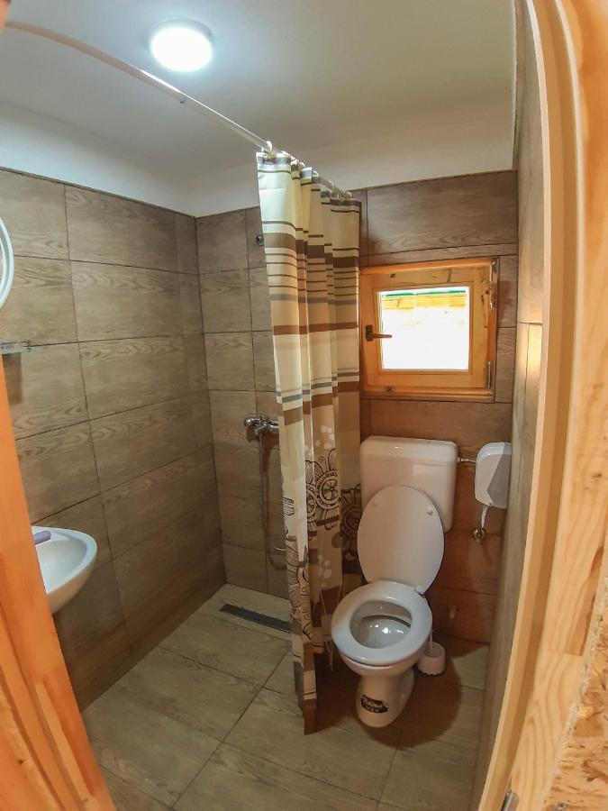 Camp Sutjeska Hotel Tjentiste Buitenkant foto