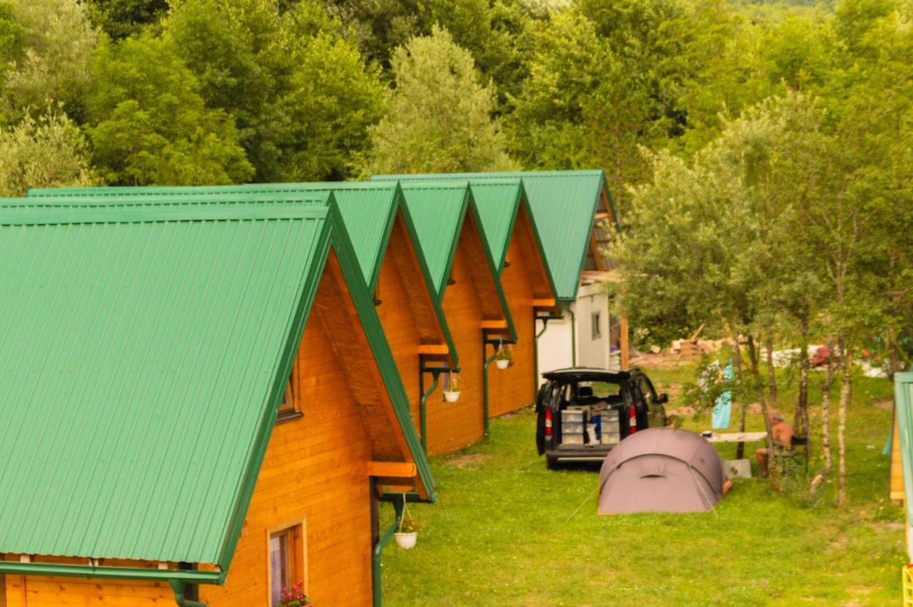 Camp Sutjeska Hotel Tjentiste Buitenkant foto
